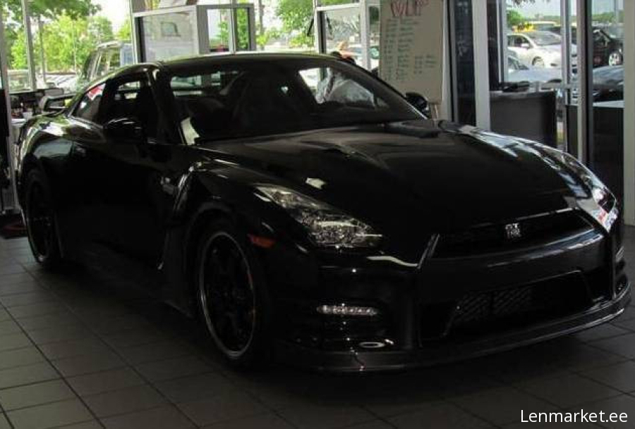 2013 Nissan GT-R Black Edition