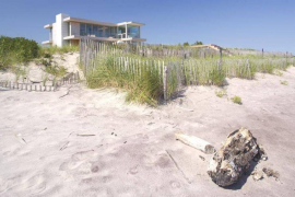The Ultra Modern Dune Road Residence