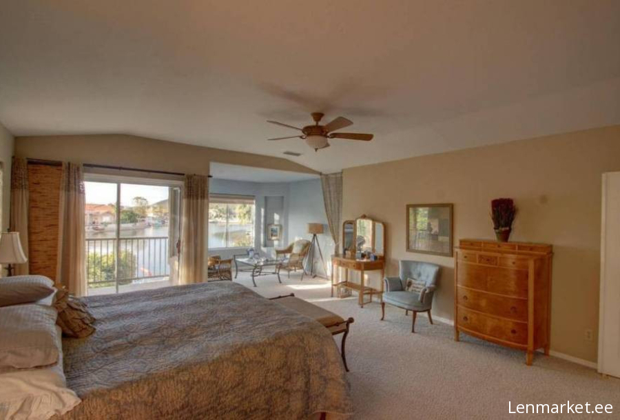 2903 Grand Ave 8