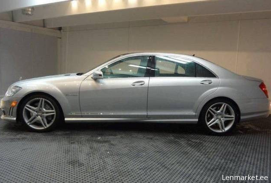 2011 Mercedes-Benz S63 AMG